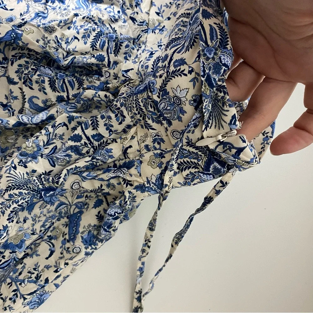 Pleated Floral Mini Skirt Drawstring Tie Waist Zip Up Women’s Size 4 H&M Divided